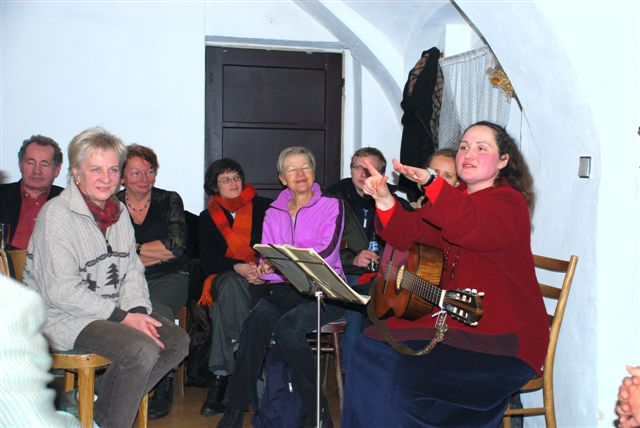 Hudební workshop – zpívání v kruhu přátel v Holašovicích