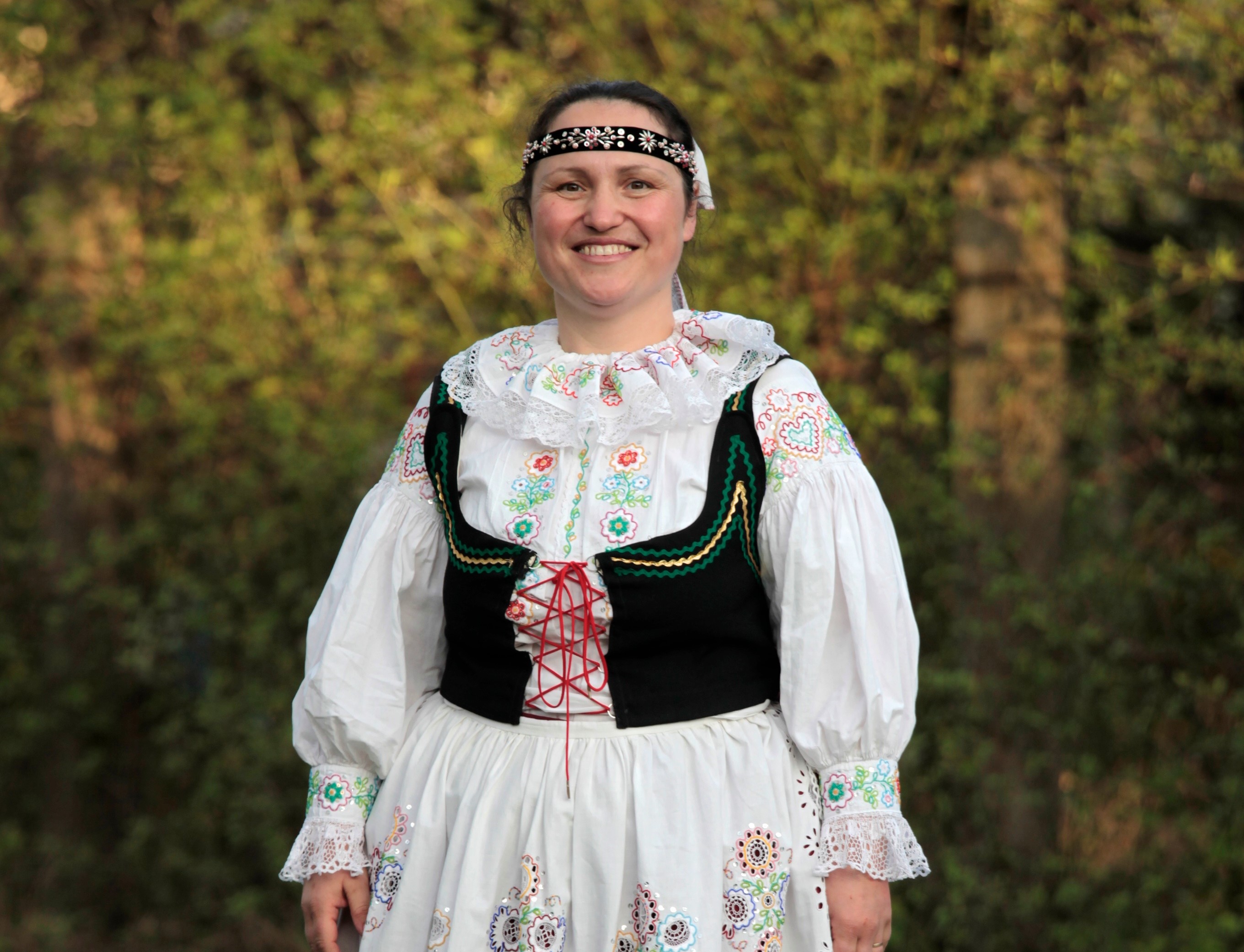 Lektorka Marta Angela Vašíčková Vávrová v jihočeském kroji